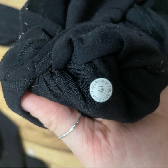 Lululemon align leggings. 25” size 4 - Picture 4 of 4